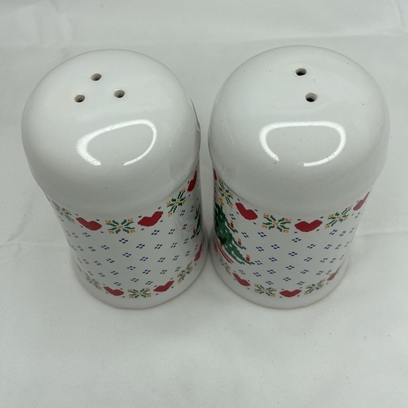 NEW AVENUES HomeSpun Holiday Holiday Tree Salt and Pepper Shakers Vintage 1984 - Picture 4 of 15